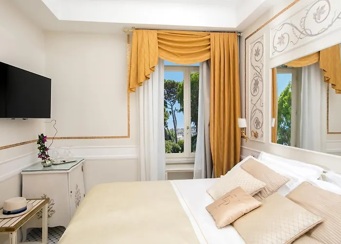 Executive Queen Room